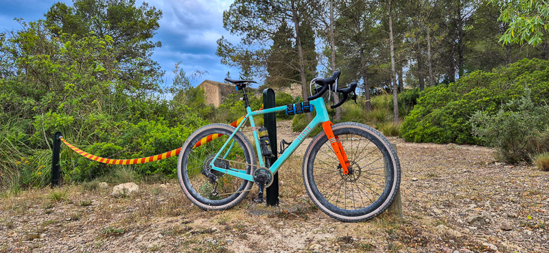 Morning Gravel Ride amb 🌦️☔🌈