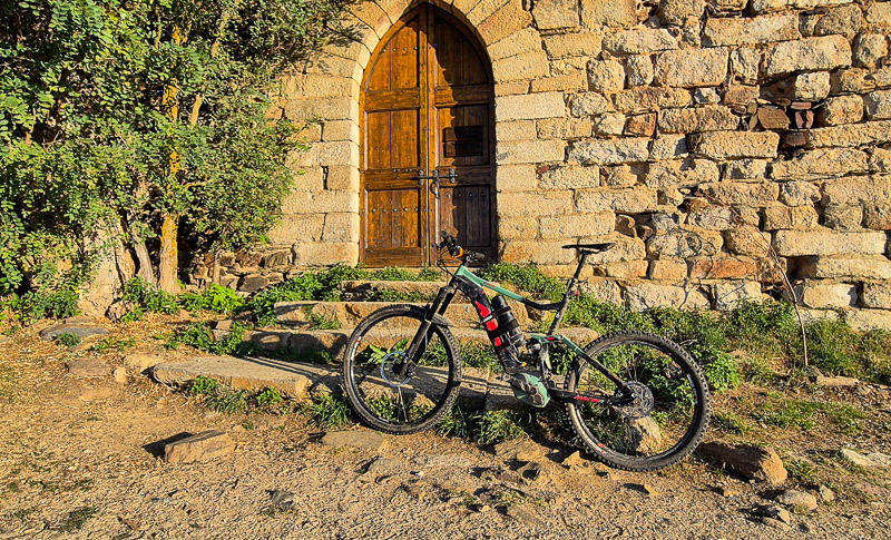 Ermita de Bell-lloc ⚡